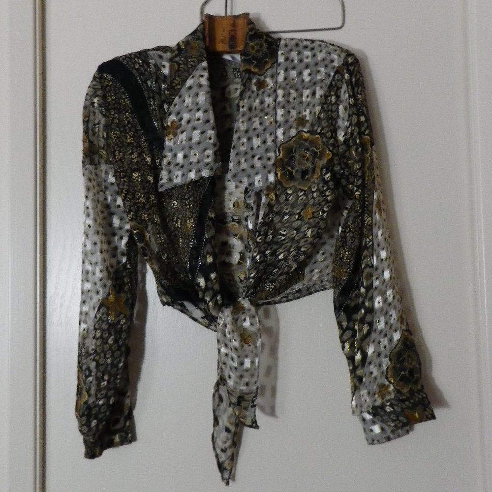 LONG SLEEVED CROPPED SHEER WOMENS BLOUSE
